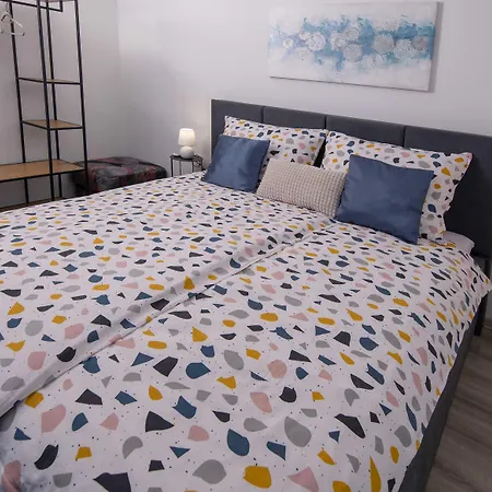 Apartment Point