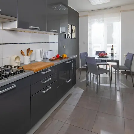 Apartment Point